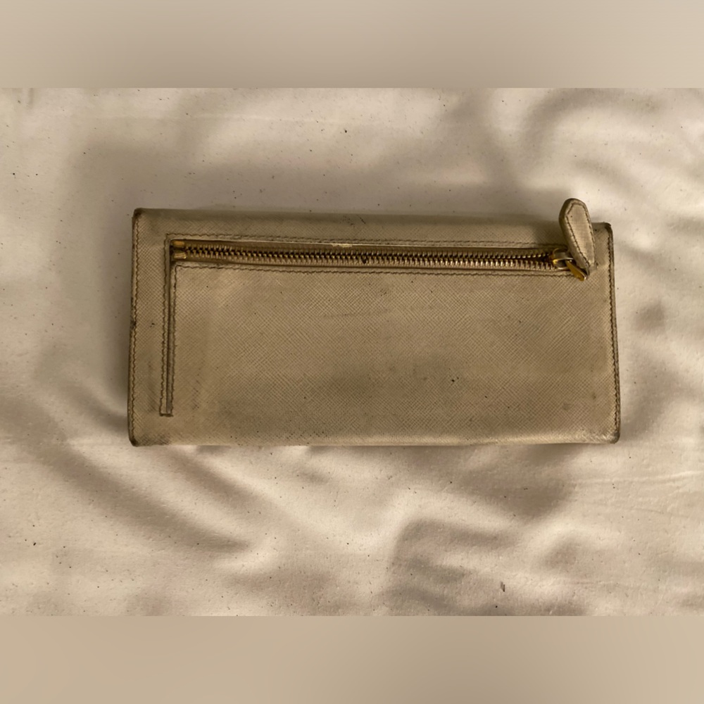Prada long wallet - Picture 2 of 6